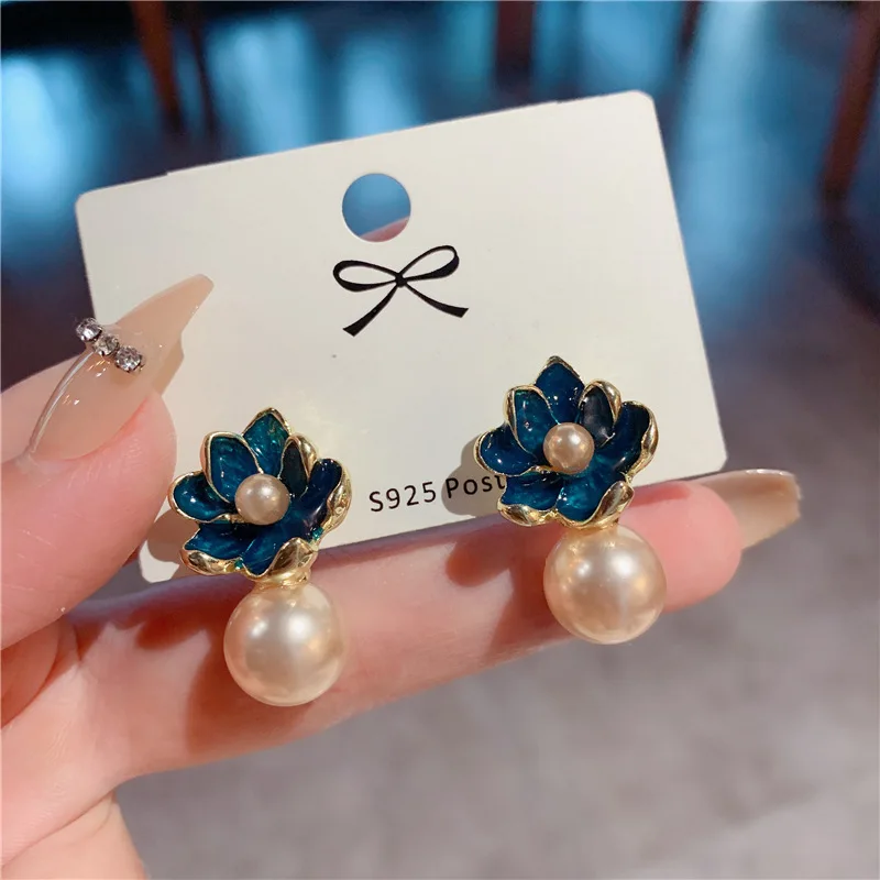 Boucle d'oreille fleur perle – Image 2