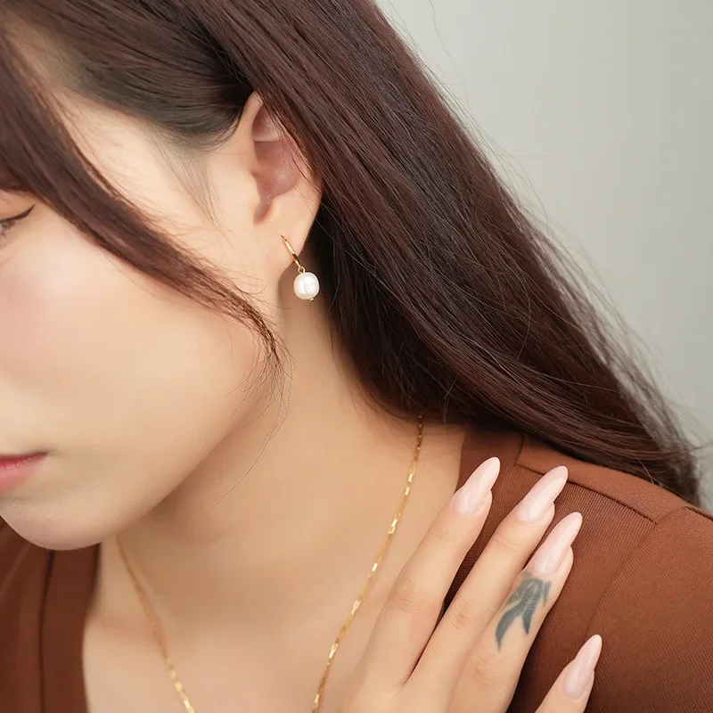 Boucle d'oreille perle en or – Image 4