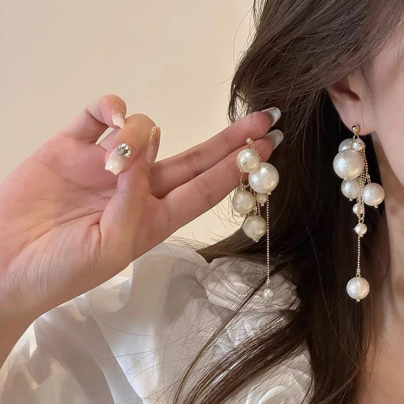 Boucle d'oreille femme perle pendante – Image 3