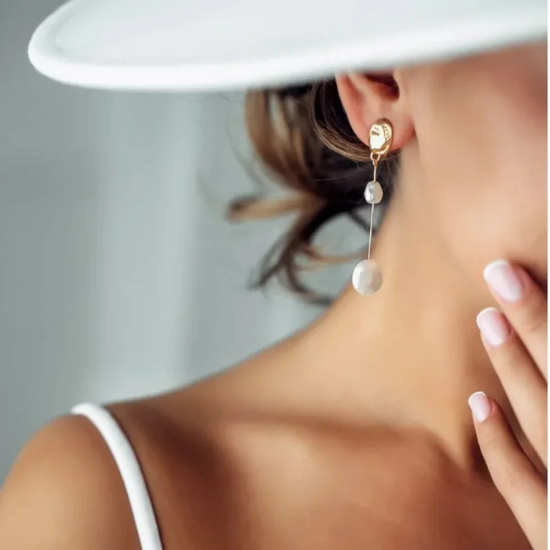 Boucle d'oreille vintage perle – Image 3