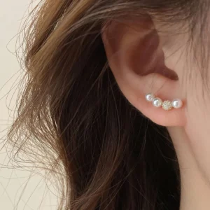 Boucle d'oreille femme avec perle