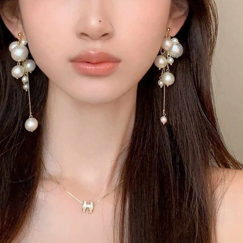 Boucle d'oreille femme perle pendante – Image 4