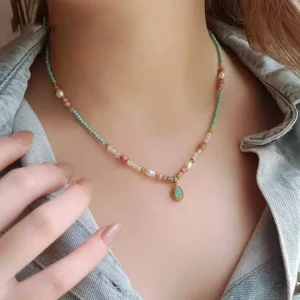 Collier de perles naturelles