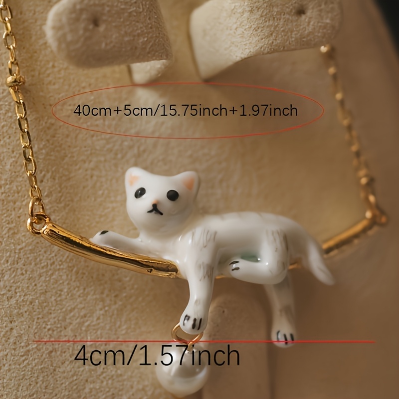 pendentif chat élégant