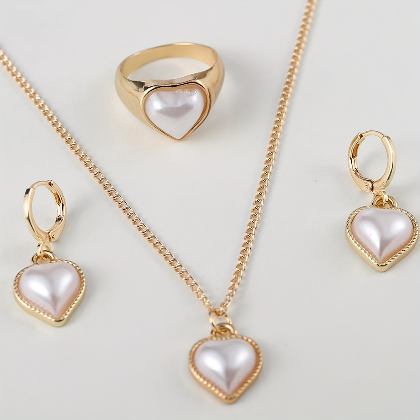 parure bijoux perle féminine